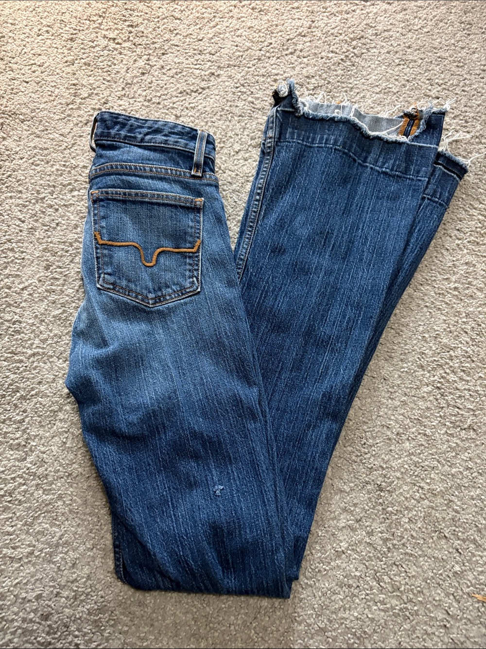 Classic Blue Women's Jeans - Raw Hem, Mid Wash